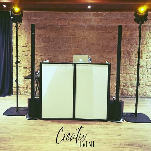 🇫🇷Besoin d’un Dj pour votre évènement ? La Team Creativevent a la solution pour vous ! (Photo : Kit pour 80 personnes avec éclairages piste de danse, système son, micro HF, régie Dj et mise en lumière de la salle).

www.creativevent.fr 

🇬🇧 Need a DJ for your event?  Team Creativevent has the solution for you! (Photo: Kit for 80 people with dance floor lighting, sound system, HF microphone, DJ control room and room lighting).

#agencecreativevent #agencedecommunication #event #eventparis #dj #djoise #discjockey #animation #show #wedding #mariage2023 #anniversaire #seminaire #entreprise